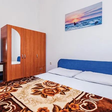 Two-bedroom In Lejlighed Kruševo
